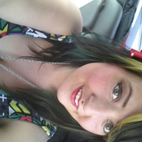 Meet your Posher, Bailey - Picture 1 of 1